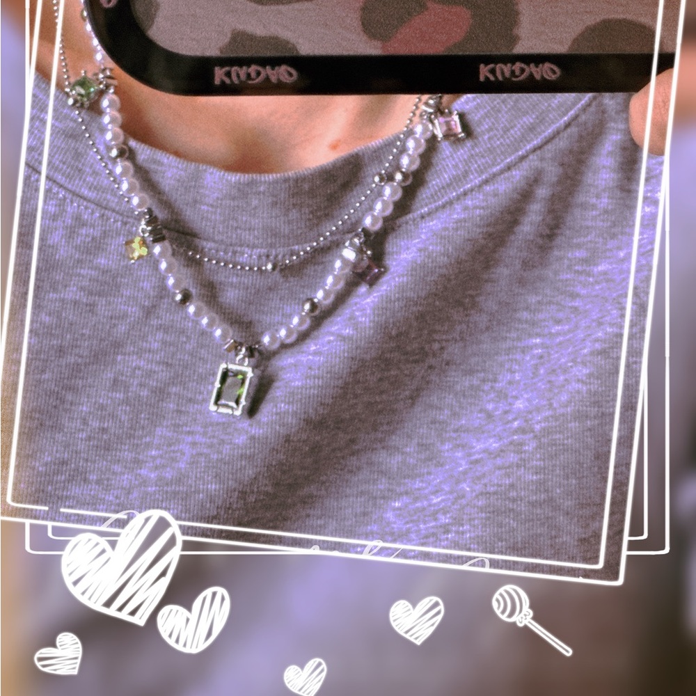 Double pearl colored stone necklace